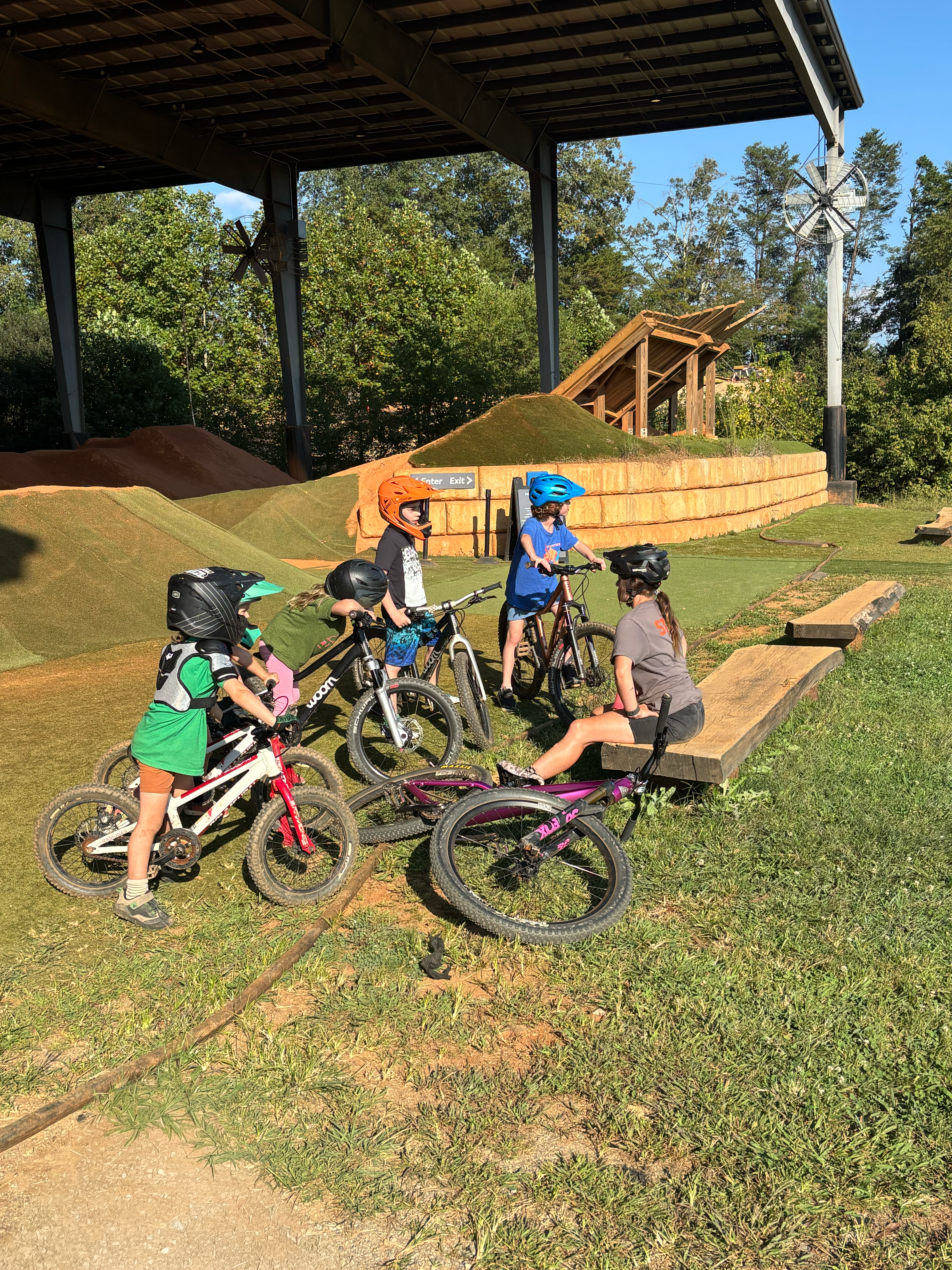 Fiddlehead Bike Dev Team riders on the trails